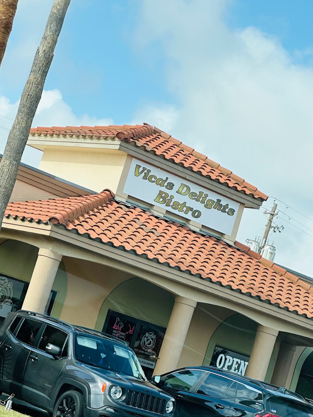 Vica’s Delights Bistro 2 Saunders | restaurant | 2357 E Saunders St ste 101, Laredo, TX 78041, USA | 9566150046 OR +1 956-615-0046