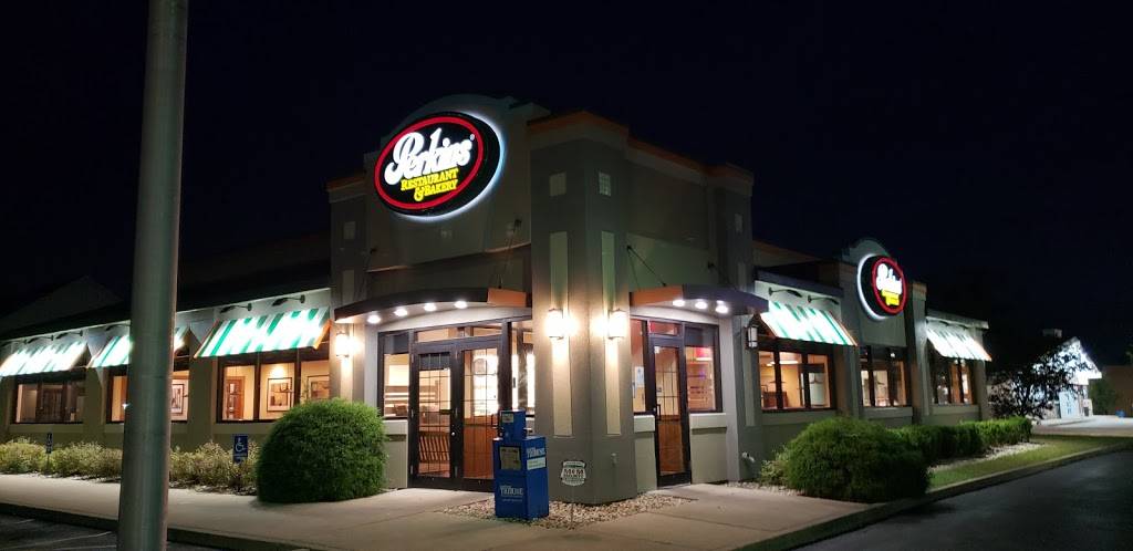 Perkins Restaurant & Bakery | bakery | 423 S Dixie Way, South Bend, IN 46637, USA | 5742720655 OR +1 574-272-0655