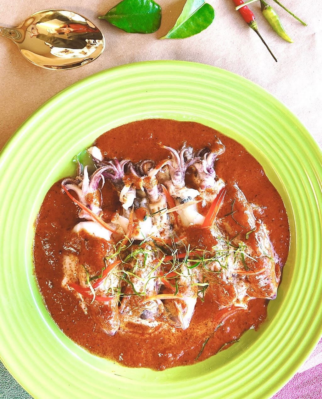 Escape Thai Cafe | meal takeaway | 16695 E 14th St, San Leandro, CA 94578, USA | 5102009729 OR +1 510-200-9729