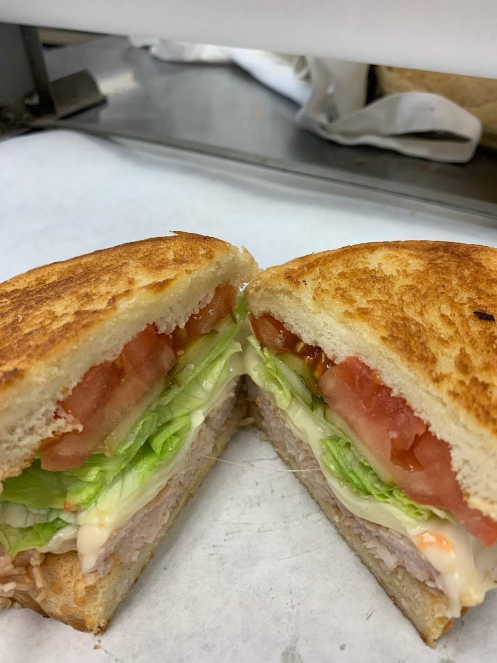 Veltres Pizza | restaurant | 1268 Brinton Rd, Pittsburgh, PA 15221, USA | 4122713244 OR +1 412-271-3244