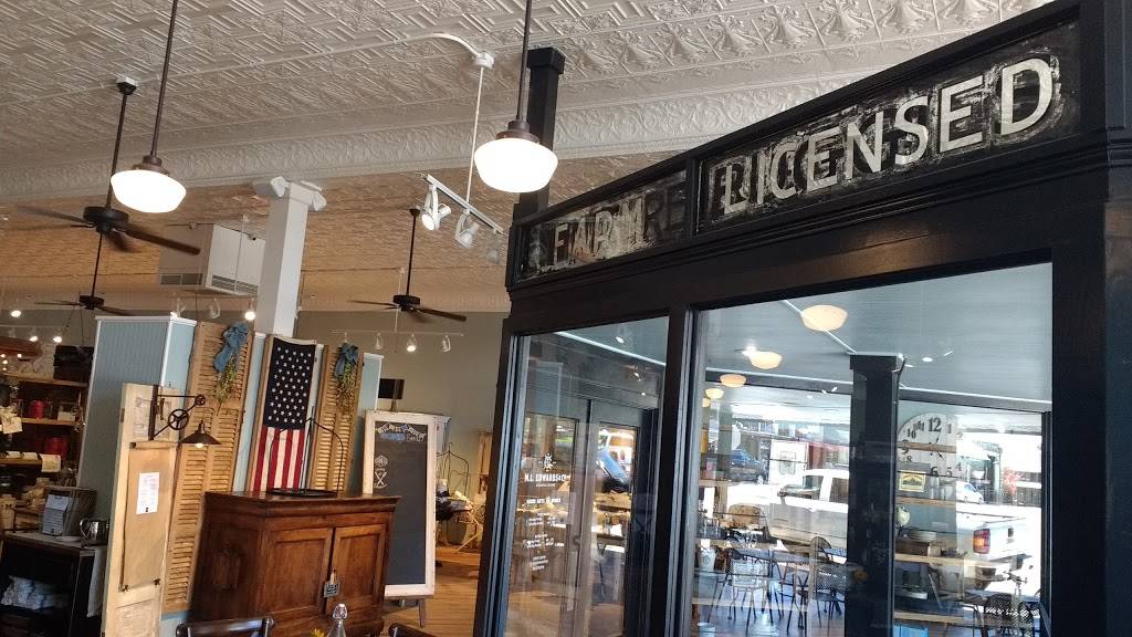 ML Edwards & Co | cafe | 103 N Kaufman St, Mt Vernon, TX 75457, USA | 9032702516 OR +1 903-270-2516