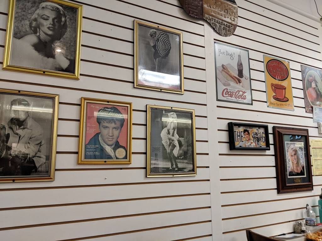 The Deli | restaurant | 2801 Wilma Rudolph Blvd, Clarksville, TN 37040, USA | 9315720720 OR +1 931-572-0720