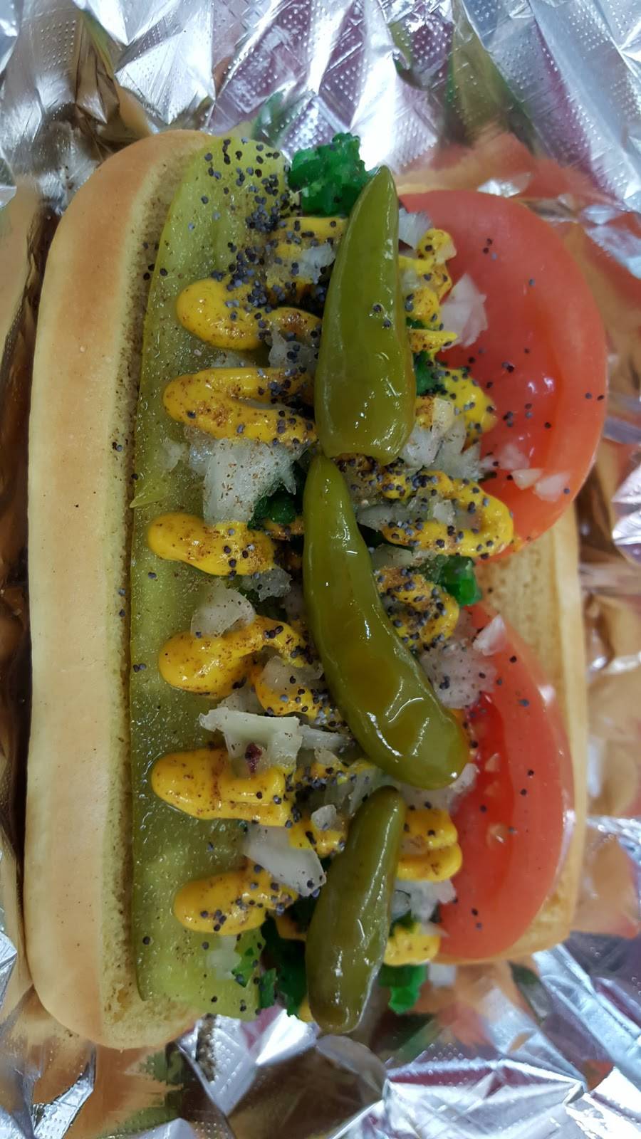 Hot Dog Headquarters | restaurant | 11 E James St, Lillington, NC 27546, USA | 7047256715 OR +1 704-725-6715