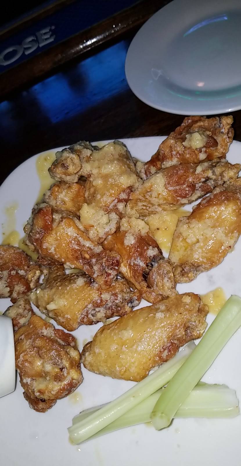 Benders Tavern | restaurant | 4517 W Market St # A, Greensboro, NC 27407, USA | 3362920080 OR +1 336-292-0080