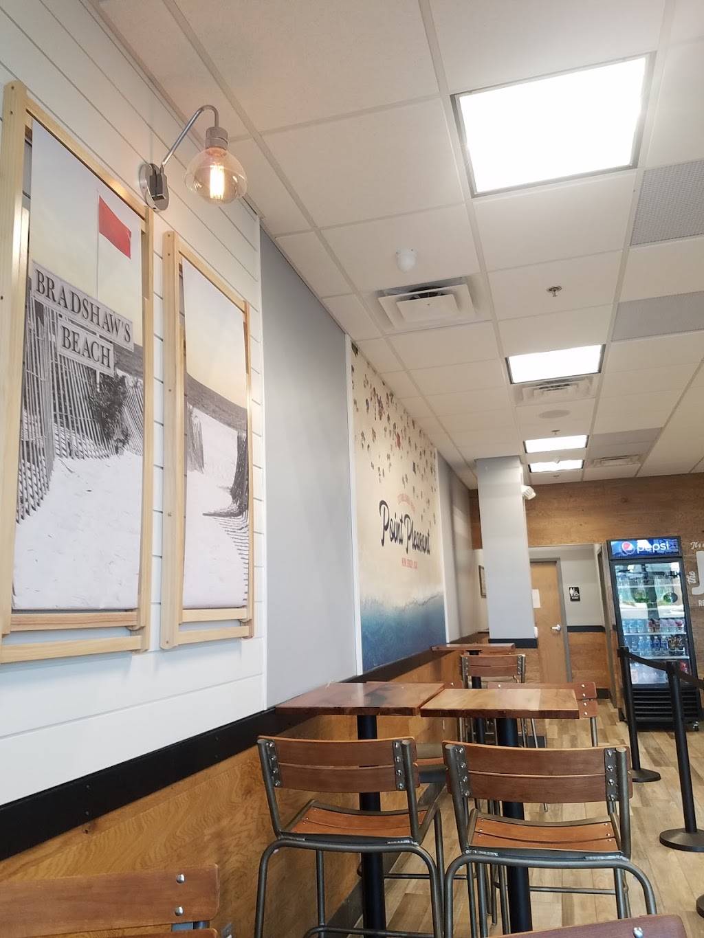 Jersey Mikes Subs | meal takeaway | 2380 Health Dr SW Suite 104, Wyoming, MI 49519, USA | 6168161067 OR +1 616-816-1067