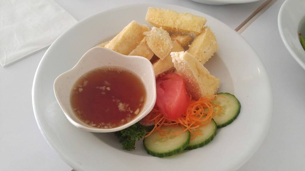 5 Saisons Sushi | restaurant | 5594 Rue Sherbrooke Ouest, Montréal, QC H4A 3A7, Canada | 5144894555 OR +1 514-489-4555