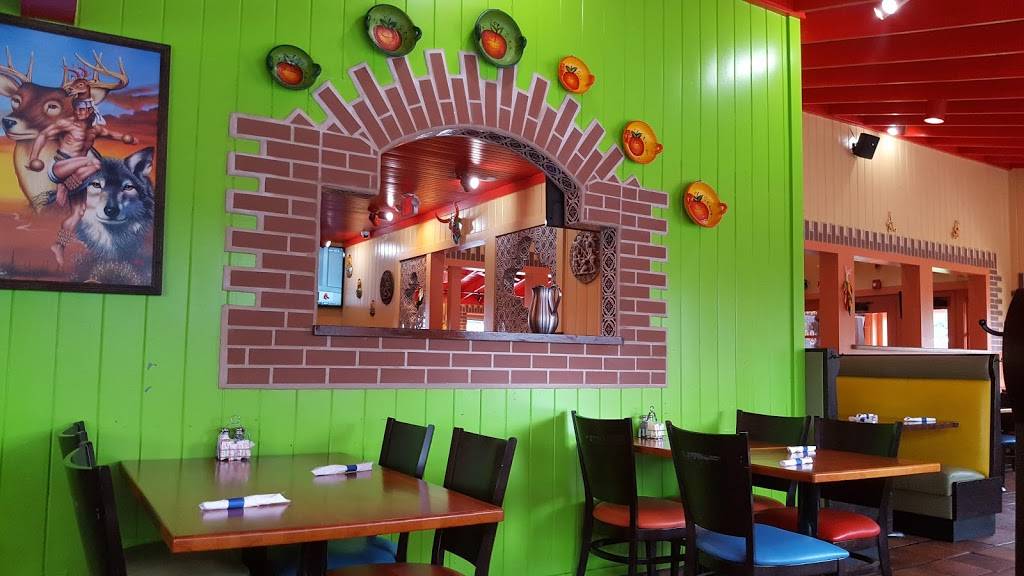 Casa Vallarta Mexican Restaurant | restaurant | 610 Oak St, Brockton, MA 02301, USA | 5088570401 OR +1 508-857-0401
