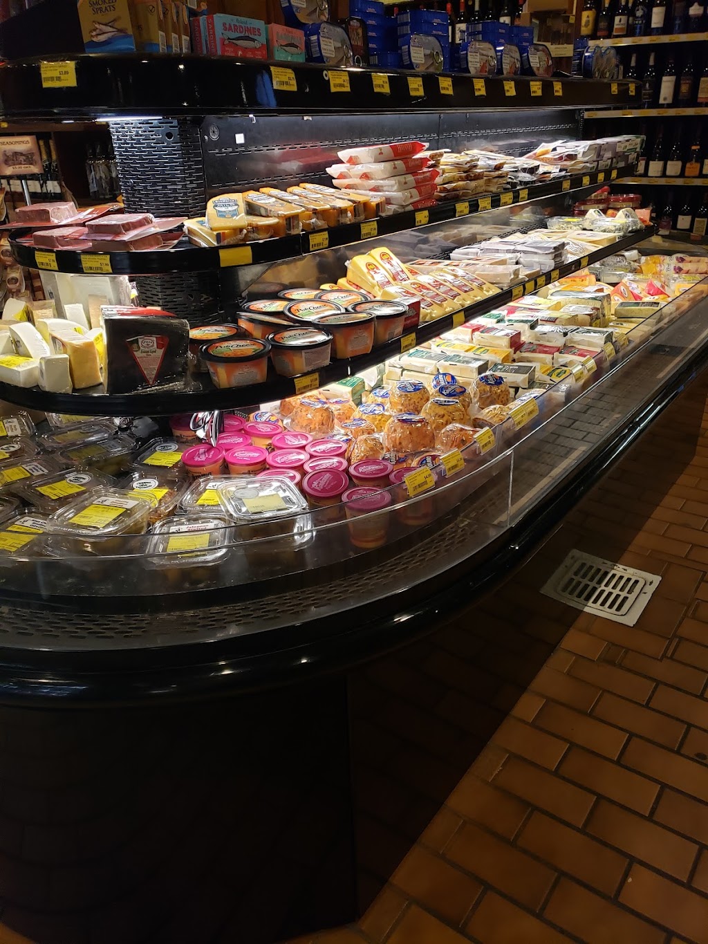 Toms Farms Cheese and Wine Shoppe | restaurant | 23900 Temescal Canyon Rd, Corona, CA 92883, USA | 9512779463 OR +1 951-277-9463