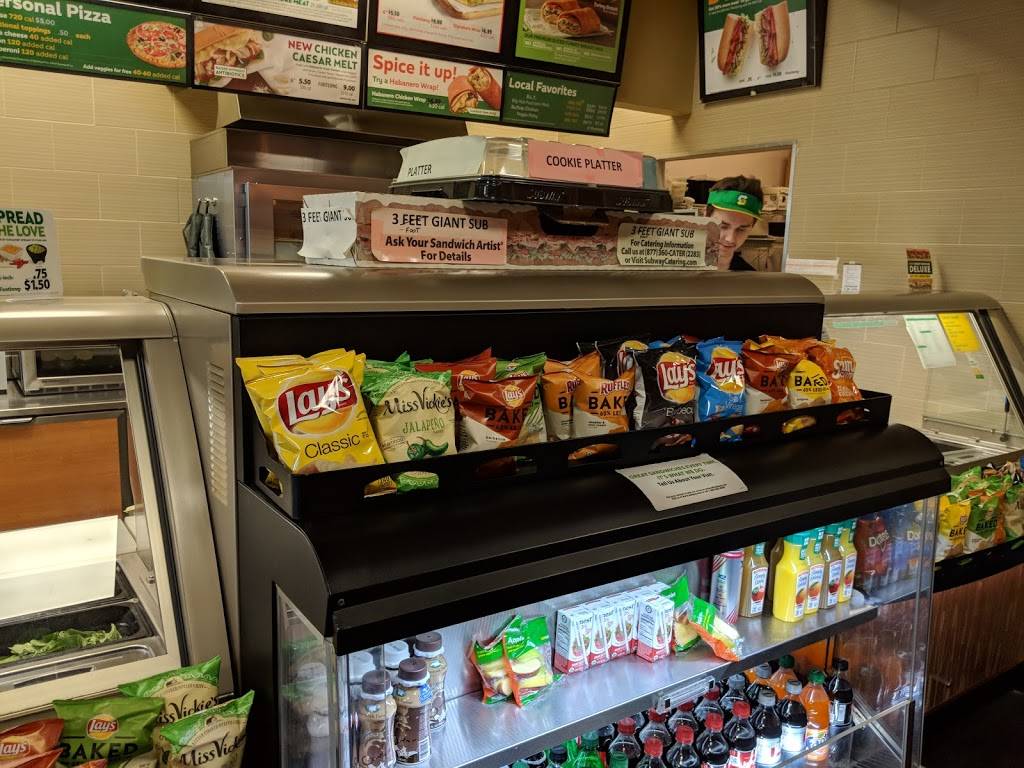 Subway | restaurant | 7 Continental Blvd Unit I, Merrimack, NH 03054, USA | 6034247700 OR +1 603-424-7700