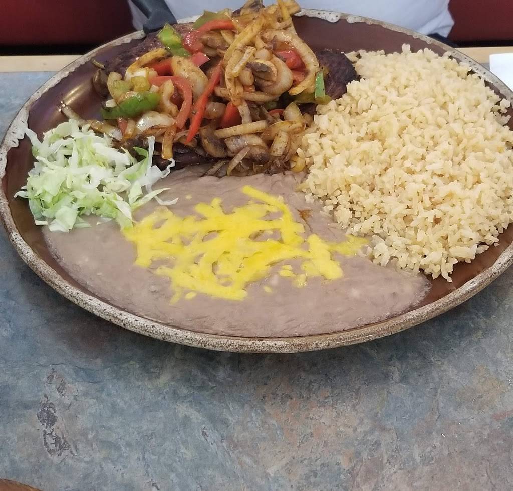 Los Potrillos | restaurant | 8825 Evergreen Way, Everett, WA 98208, USA | 4252651171 OR +1 425-265-1171