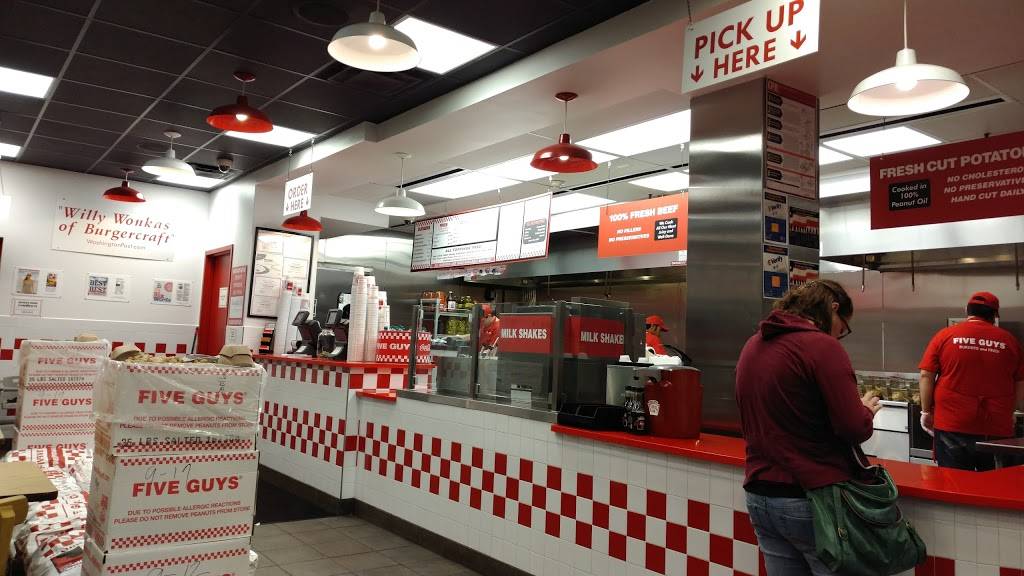 Five Guys | meal takeaway | 2-4 W Park Ave, Long Beach, NY 11561, USA | 5164311999 OR +1 516-431-1999