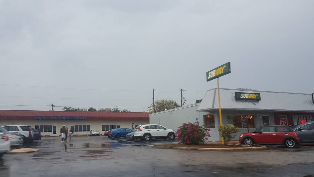 Subway | restaurant | 3038 Del Prado Blvd S, Cape Coral, FL 33904, USA | 2395494500 OR +1 239-549-4500