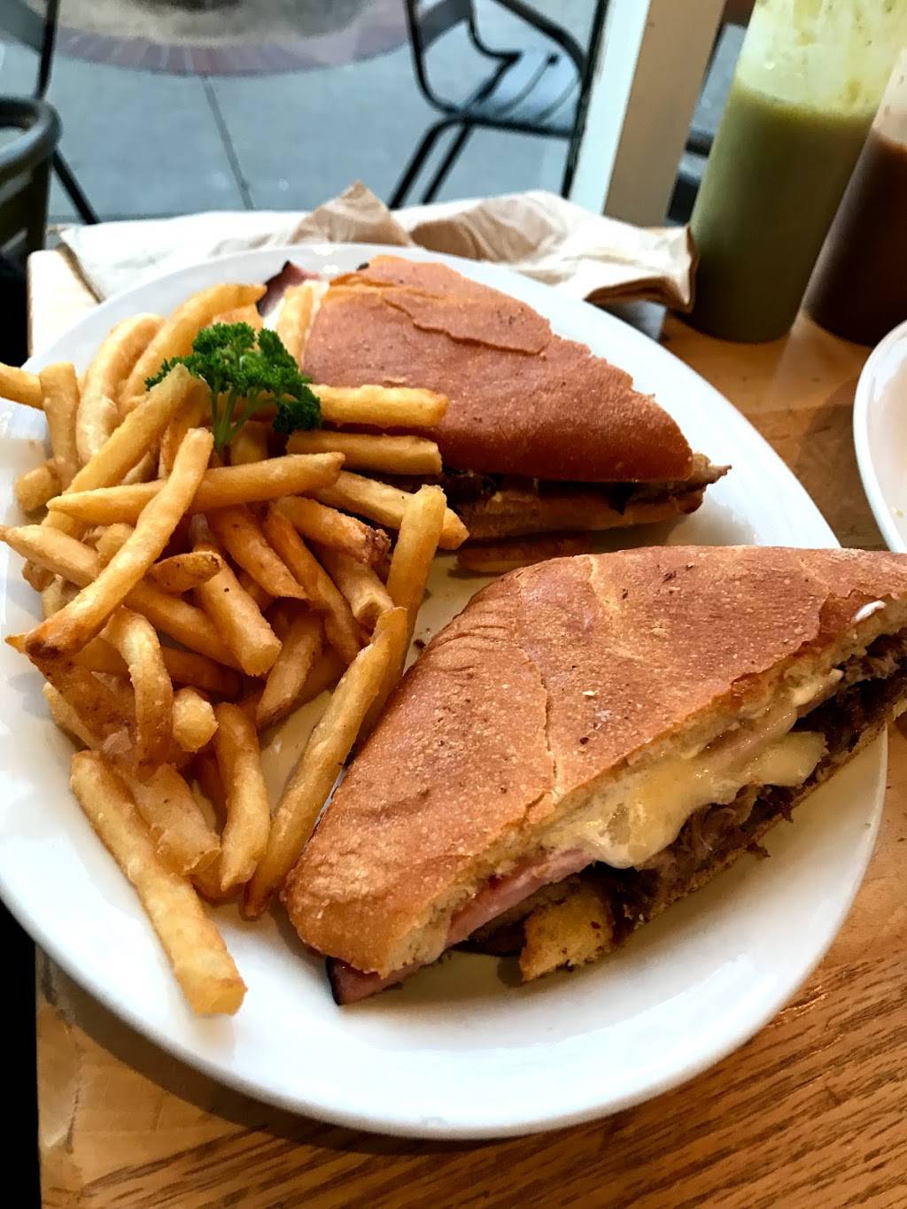 The Castro Republic | restaurant | 2295 Market St, San Francisco, CA 94114, USA | 4159340525 OR +1 415-934-0525