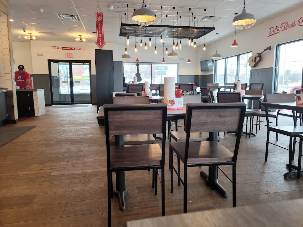 Slim Chickens | restaurant | 601 W Northland Ave, Appleton, WI 54911, USA | 9206666625 OR +1 920-666-6625