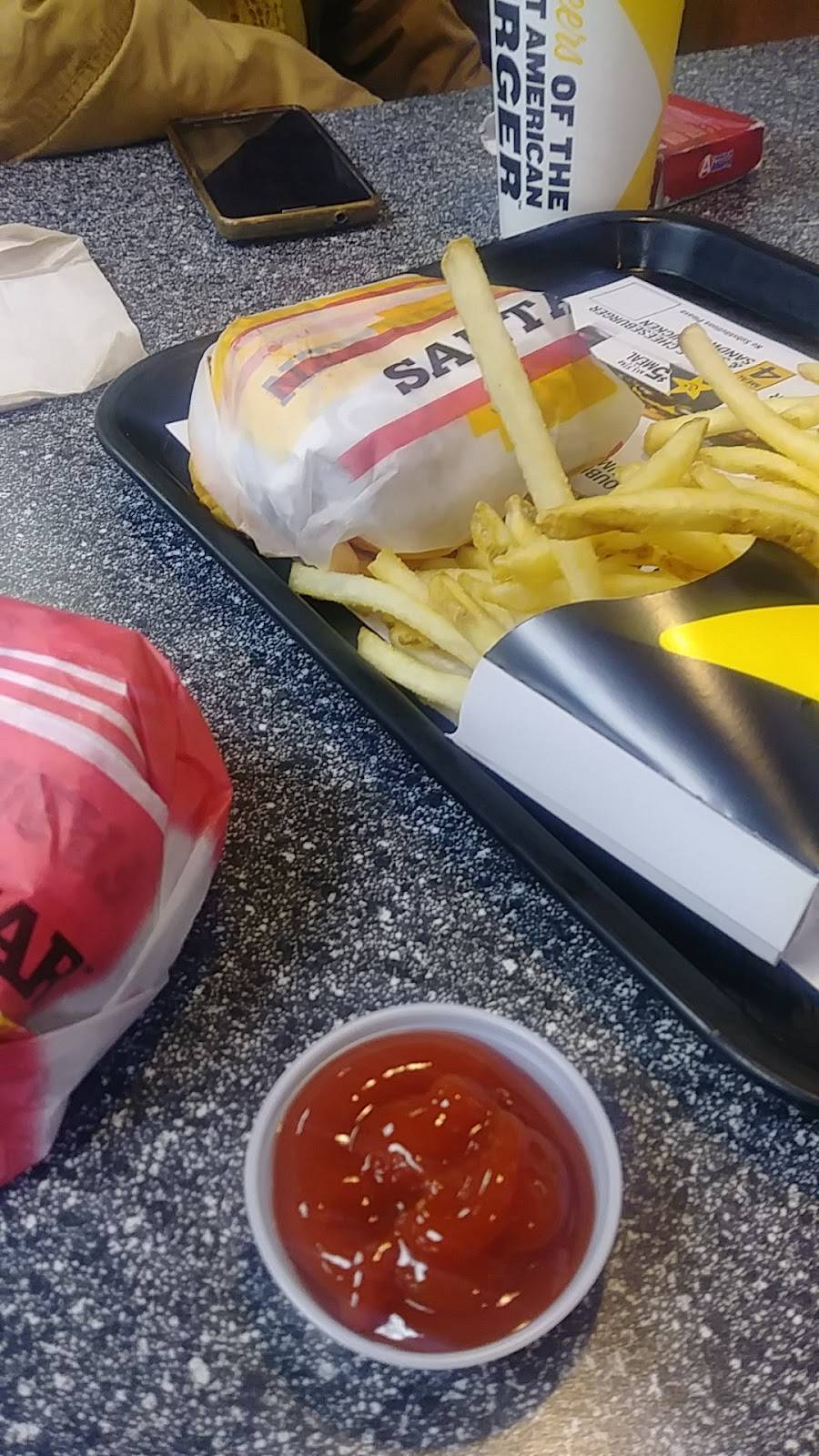 Carls Jr. | restaurant | 14292 US-395, Adelanto, CA 92301, USA | 7602464559 OR +1 760-246-4559