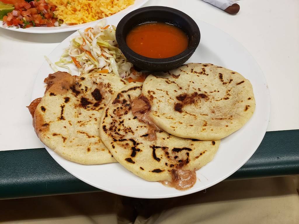 Amigos Restaurant | restaurant | 122 County St, New Bedford, MA 02744, USA | 7742066590 OR +1 774-206-6590