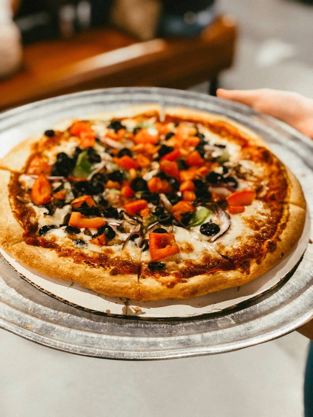 Most Valuable Pizza | restaurant | 41539 Kalmia St #109, Murrieta, CA 92562, USA | 9513975455 OR +1 951-397-5455