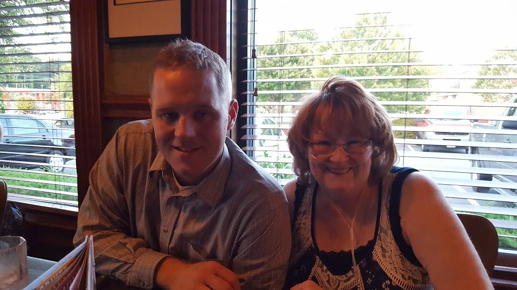 Ruby Tuesday | restaurant | 74 Blackwell Park Ln, Warrenton, VA 20186, USA | 5403414912 OR +1 540-341-4912