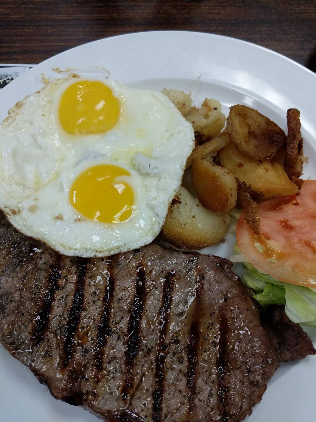 Fresh Kuts Market & Grill | restaurant | 195 Wellington St, Bracebridge, ON P1L 1C2, Canada | 7056462106 OR +1 705-646-2106