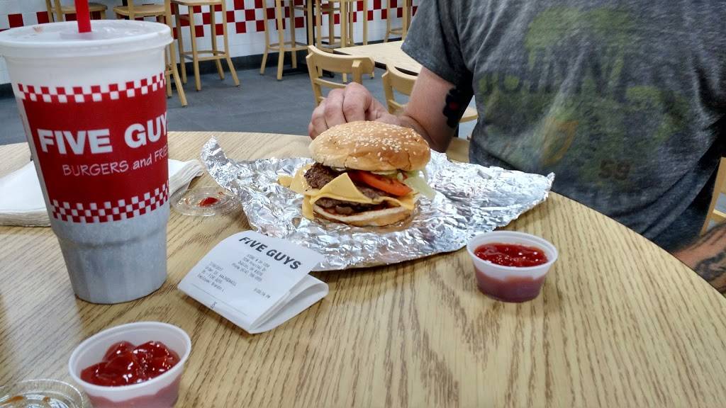 Five Guys | meal takeaway | 7036 Hospital Dr, Dublin, OH 43016, USA | 6147660555 OR +1 614-766-0555