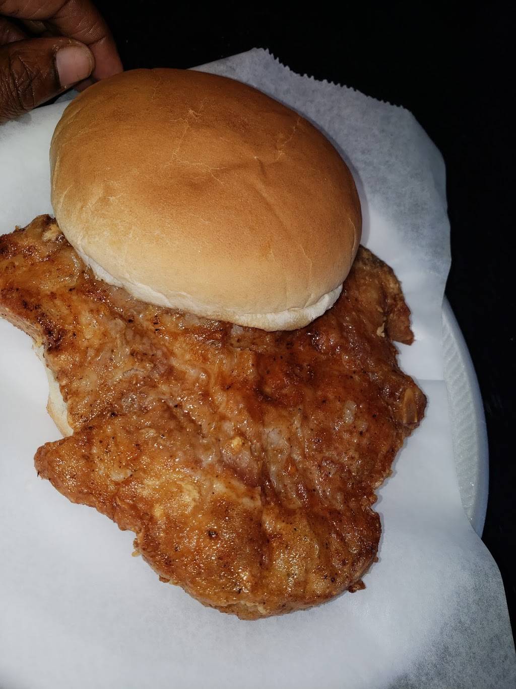 D and D s Grill | restaurant | 1702 Martin Luther King Jr Dr, Columbus, MS 39701, USA | 6627980089 OR +1 662-798-0089