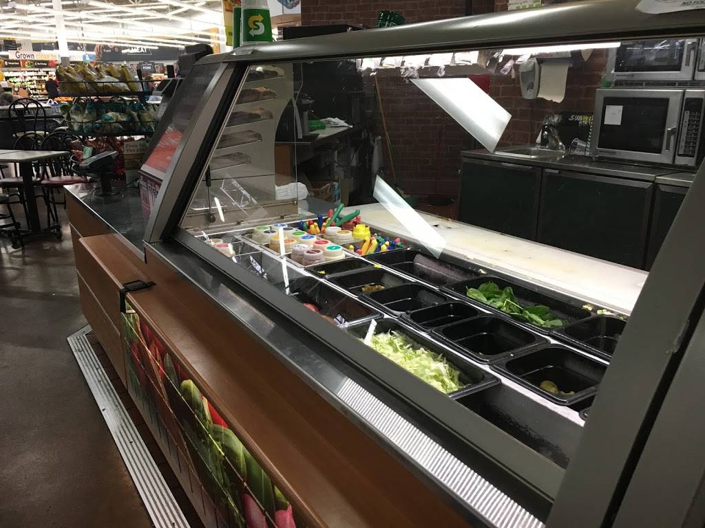 Subway | meal takeaway | 1923 E Kearney St, Springfield, MO 65803, USA | 4178310033 OR +1 417-831-0033