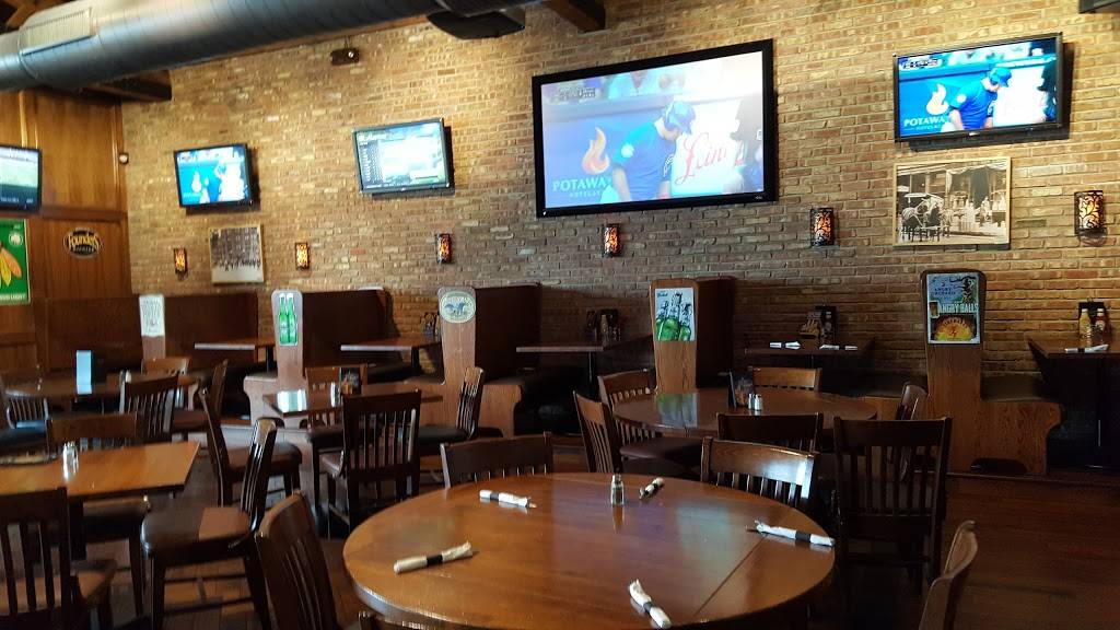 The Walnut Speak Easy | restaurant | 214 Walnut Ave, Elgin, IL 60123, USA | 8476952420 OR +1 847-695-2420