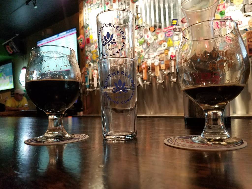 Big Hops | restaurant | 11224 Huebner Rd #204, San Antonio, TX 78230, USA | 2108779663 OR +1 210-877-9663