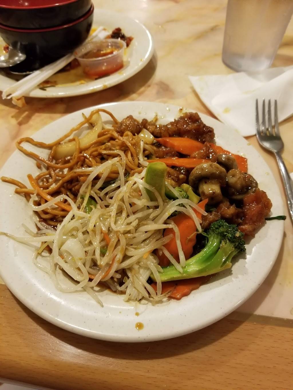 Super King Buffet | restaurant | 5015 SE 82nd Ave, Portland, OR 97266, USA | 5037747775 OR +1 503-774-7775