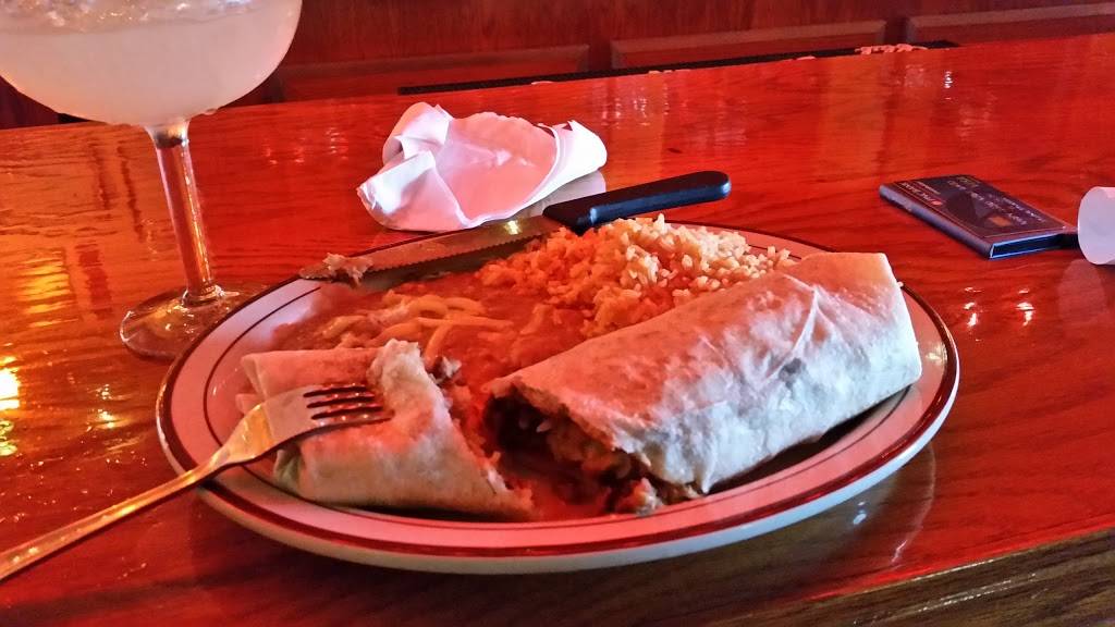 La Mex | restaurant | 930 W Custer Ave, Pontiac, IL 61764, USA | 8158444564 OR +1 815-844-4564