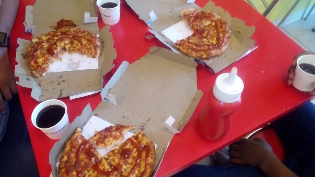 Dominos Pizza | meal delivery | 3003 Edgewater Dr, Orlando, FL 32804, USA | 4072708840 OR +1 407-270-8840