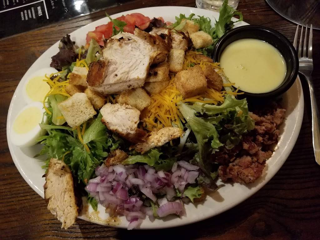 Tinwood Tavern | restaurant | 120 Johnson Dr, Uhrichsville, OH 44683, USA | 7402297081 OR +1 740-229-7081