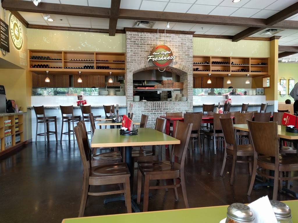 Flippers Pizzeria | meal delivery | 4498 N Alafaya Trail, Orlando, FL 32826, USA | 4072439797 OR +1 407-243-9797