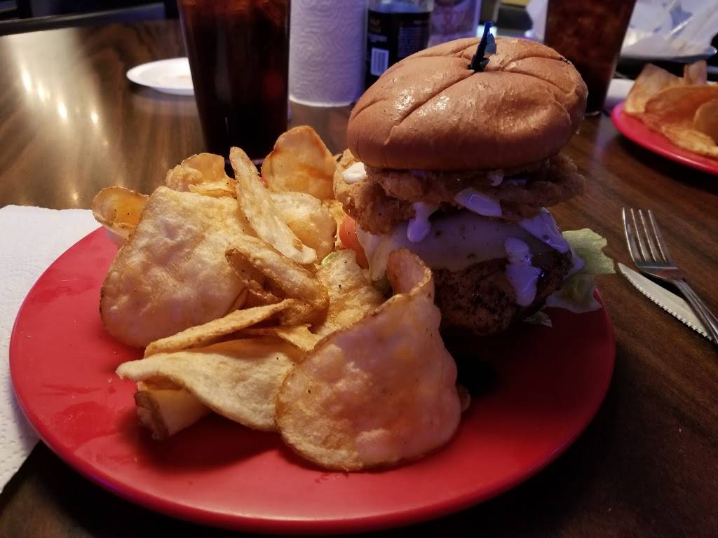 Mama Lees Sandbar | restaurant | 6111 Mechanicsburg Rd, Springfield, IL 62712, USA | 2174987625 OR +1 217-498-7625