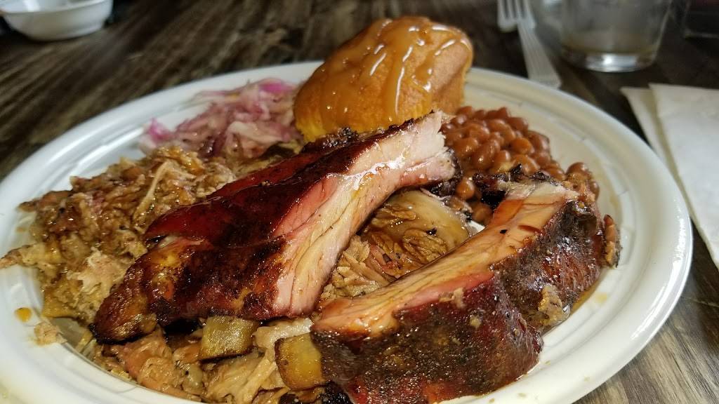 Dawson Street Pub | restaurant | 100 Dawson St, Philadelphia, PA 19127, USA | 2154825677 OR +1 215-482-5677