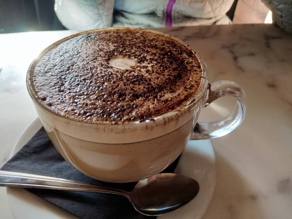 Blue Daisy | cafe | 609 Broadway, Santa Monica, CA 90401, USA | 3103959777 OR +1 310-395-9777