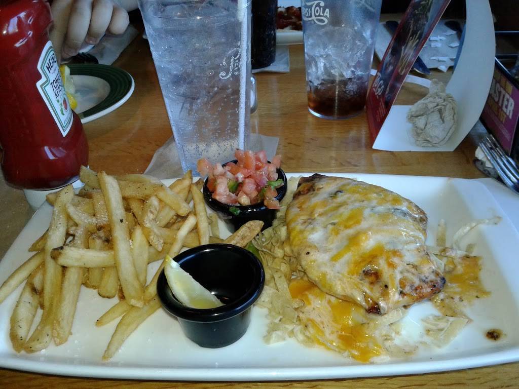 Applebees Grill + Bar | restaurant | 350 Long Hill Rd, Groton, CT 06340, USA | 8604460452 OR +1 860-446-0452