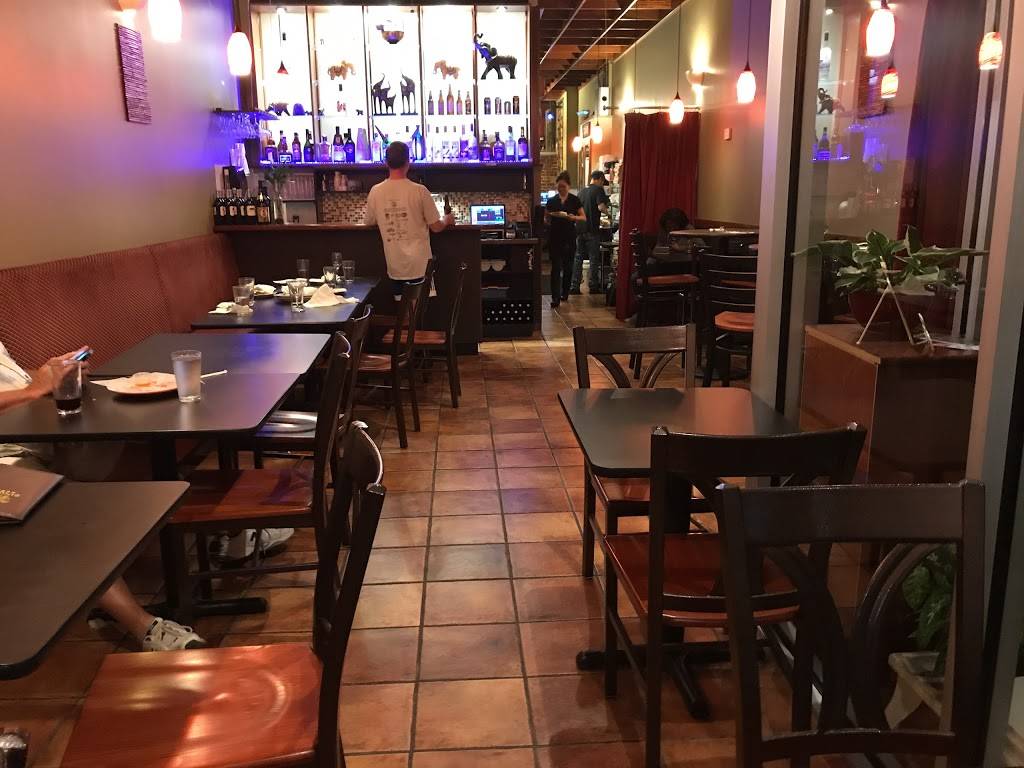 Little Thai Cafe | restaurant | 51 Main St, Watertown, MA 02472, USA | 6179263323 OR +1 617-926-3323