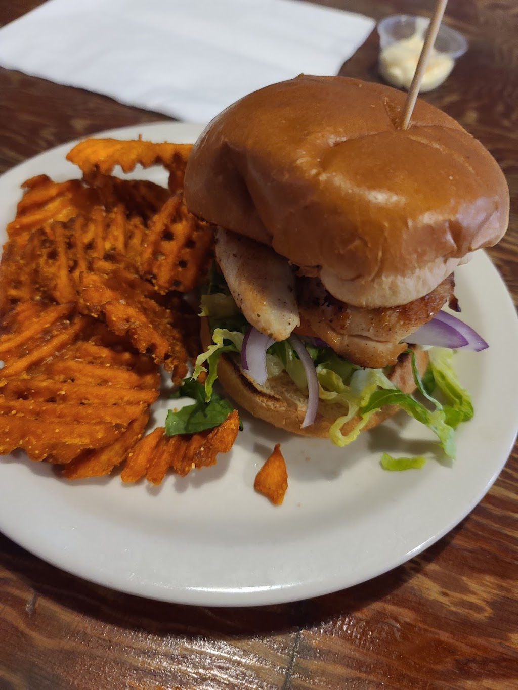 The Blind Mule | restaurant | 57 N Claiborne St, Mobile, AL 36602, USA | 2516946853 OR +1 251-694-6853