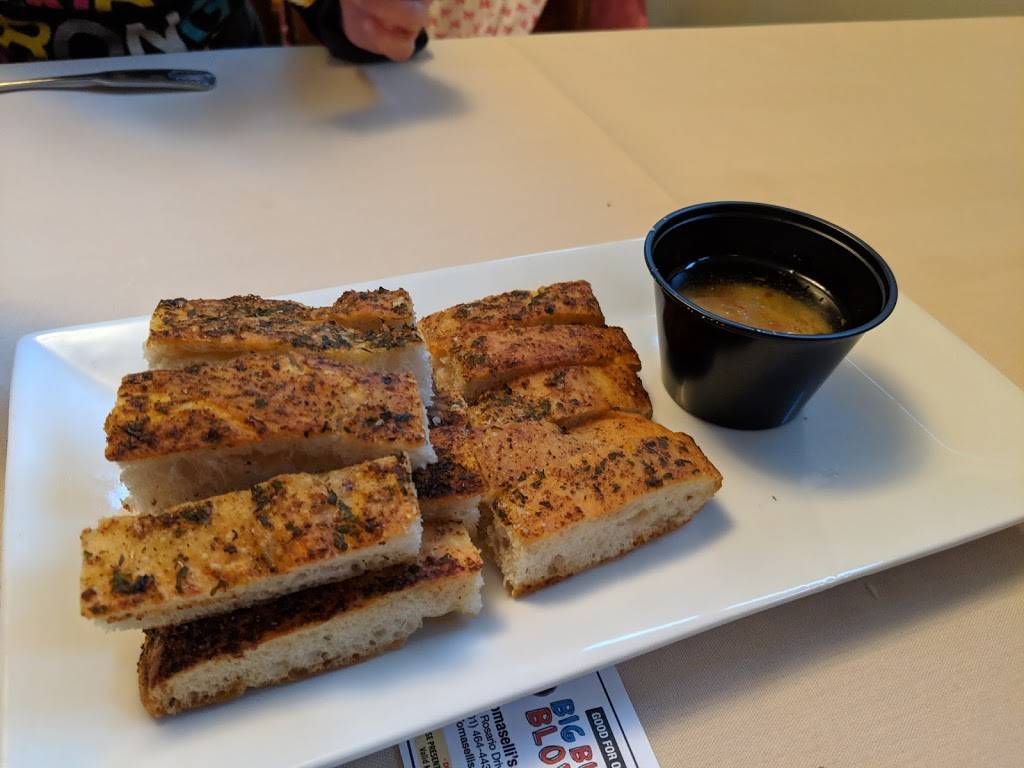 Tomasellis at Lincoln Country Club | restaurant | 31 Dexter Rock Rd, Lincoln, RI 02865, USA | 4013343925 OR +1 401-334-3925