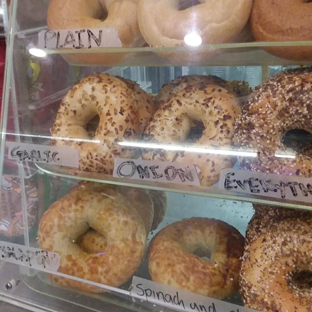 Yum Yum Donuts | cafe | 11699 W Magnolia Blvd, North Hollywood, CA 91601, USA | 8187609054 OR +1 818-760-9054