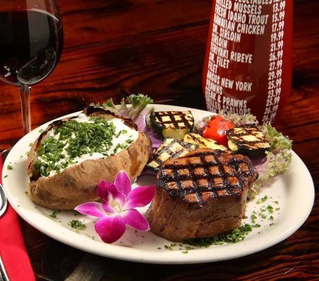 Chucks of Hawaii | restaurant | 3888 State St, Santa Barbara, CA 93105, USA | 8056874417 OR +1 805-687-4417