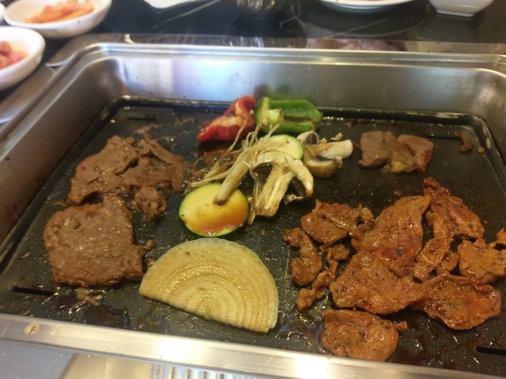 Shilla | restaurant | 2164 24th Ave NW, Norman, OK 73069, USA | 4053103113 OR +1 405-310-3113