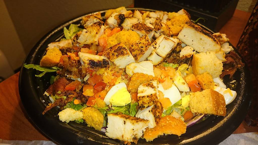 Fuddruckers | restaurant | 11445 Fountain Lake Dr, Stafford, TX 77477, USA | 2812409414 OR +1 281-240-9414