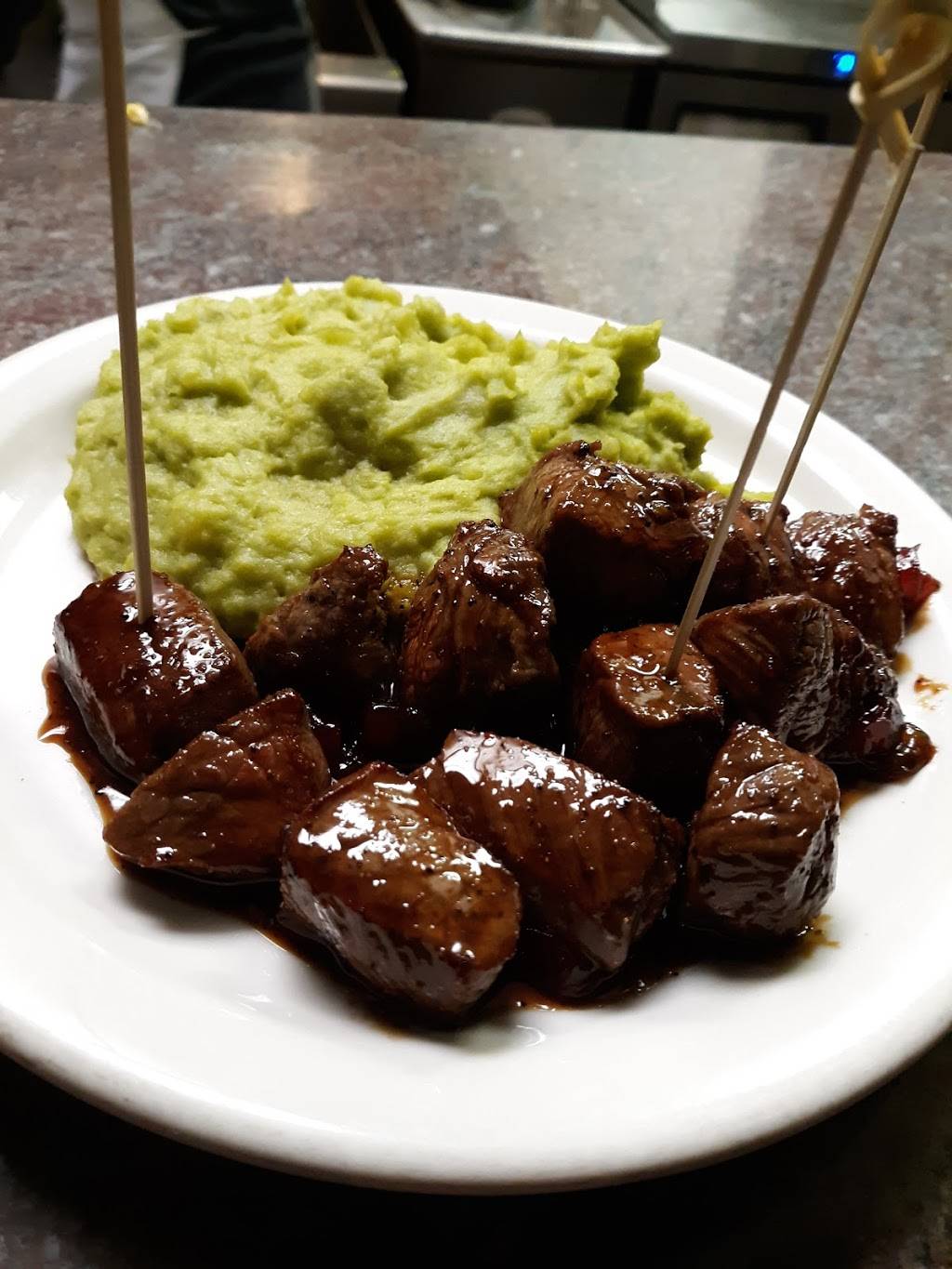 Coyote Cantina | restaurant | 531 N Pacific Coast Hwy, Redondo Beach, CA 90277, USA | 3103761066 OR +1 310-376-1066