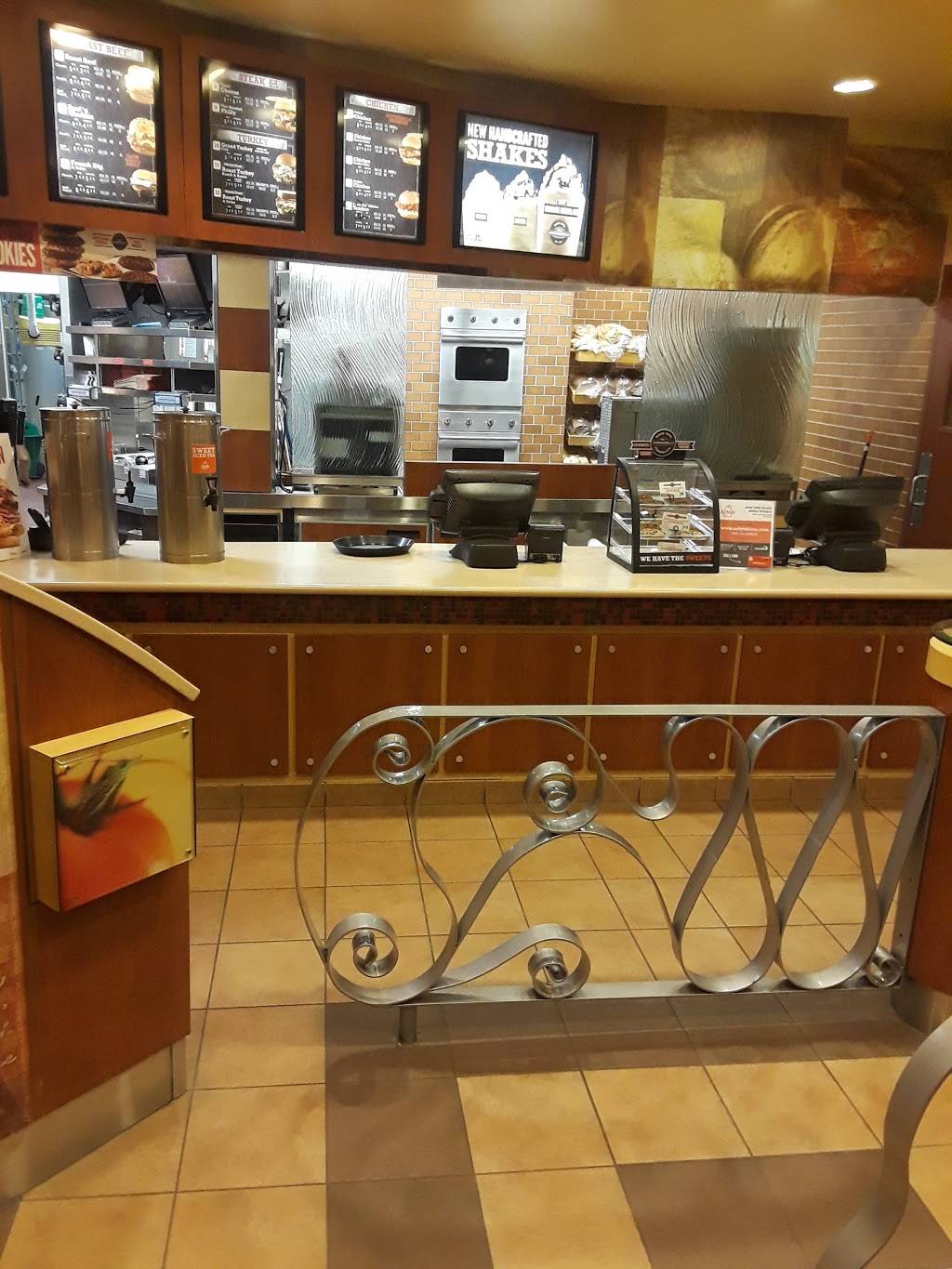 Arbys | restaurant | 220 E Round Grove Rd, Lewisville, TX 75067, USA | 9723162729 OR +1 972-316-2729