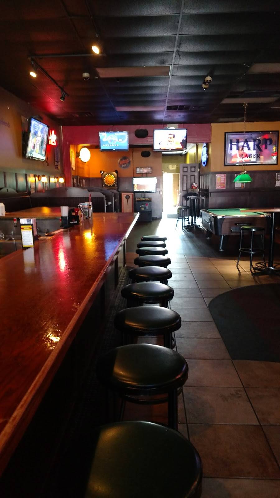 Johnny Js Pub & Grille, Lakes | restaurant | 3333 Manchester Rd # 3, Akron, OH 44319, USA | 3306447229 OR +1 330-644-7229