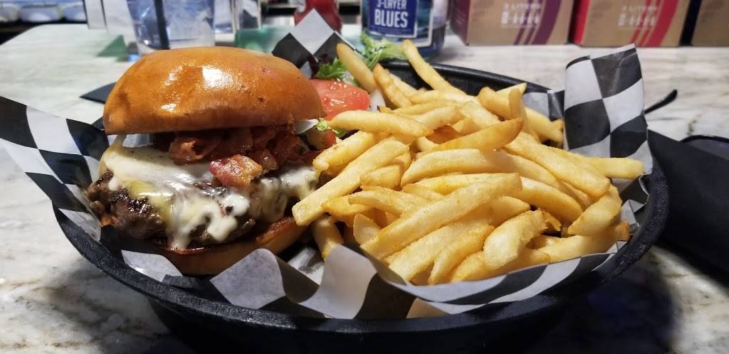 District 41 Sports Bar | restaurant | 605 Pilot House Dr, Newport News, VA 23606, USA | 7572230552 OR +1 757-223-0552