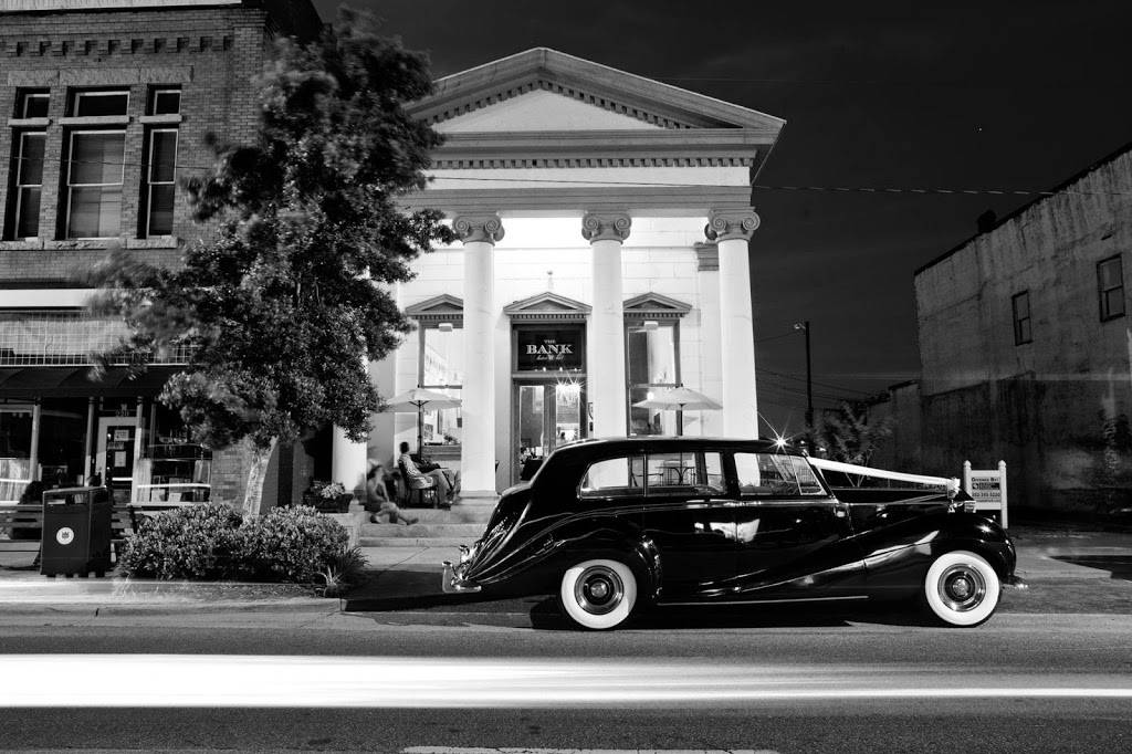 The Bank Bistro | restaurant | 216 W Main St, Washington, NC 27889, USA | 2529489000 OR +1 252-948-9000