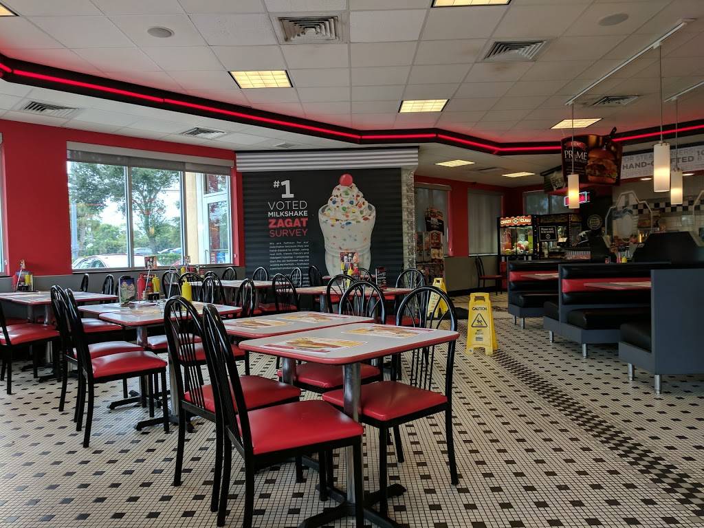 Steak n Shake | restaurant | 133 S State Rd 7, Royal Palm Beach, FL 33414, USA | 5613336474 OR +1 561-333-6474